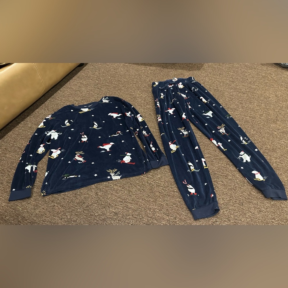 EUC Kids Primark Cares M Cozy Winter Pajamas in Navy Blue